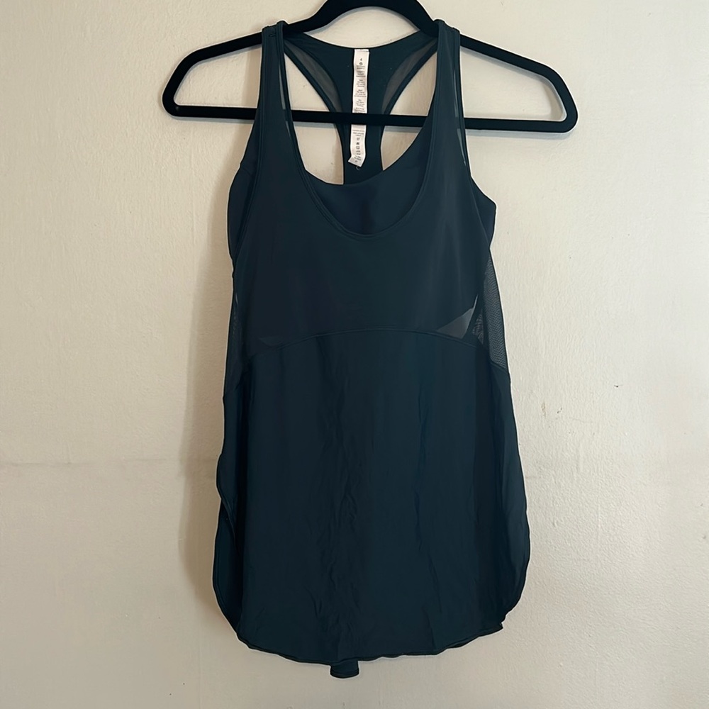 Lululemon tank top with bra attached